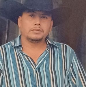 Meet your Posher, Luis